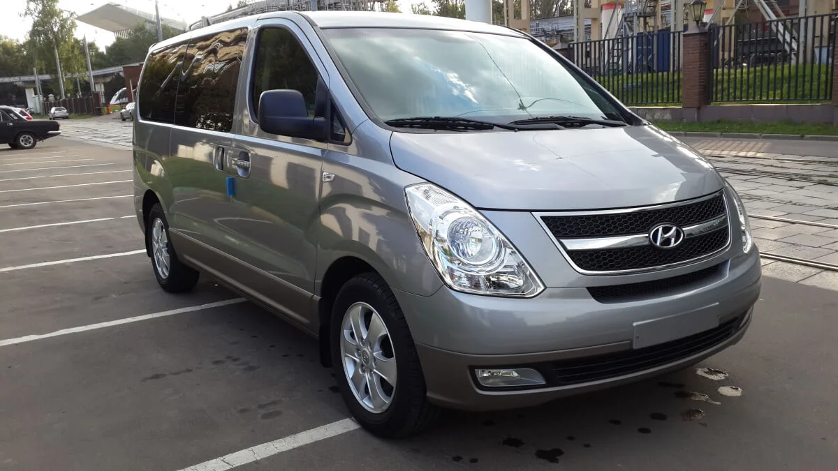 Hyundai Starex Limousine